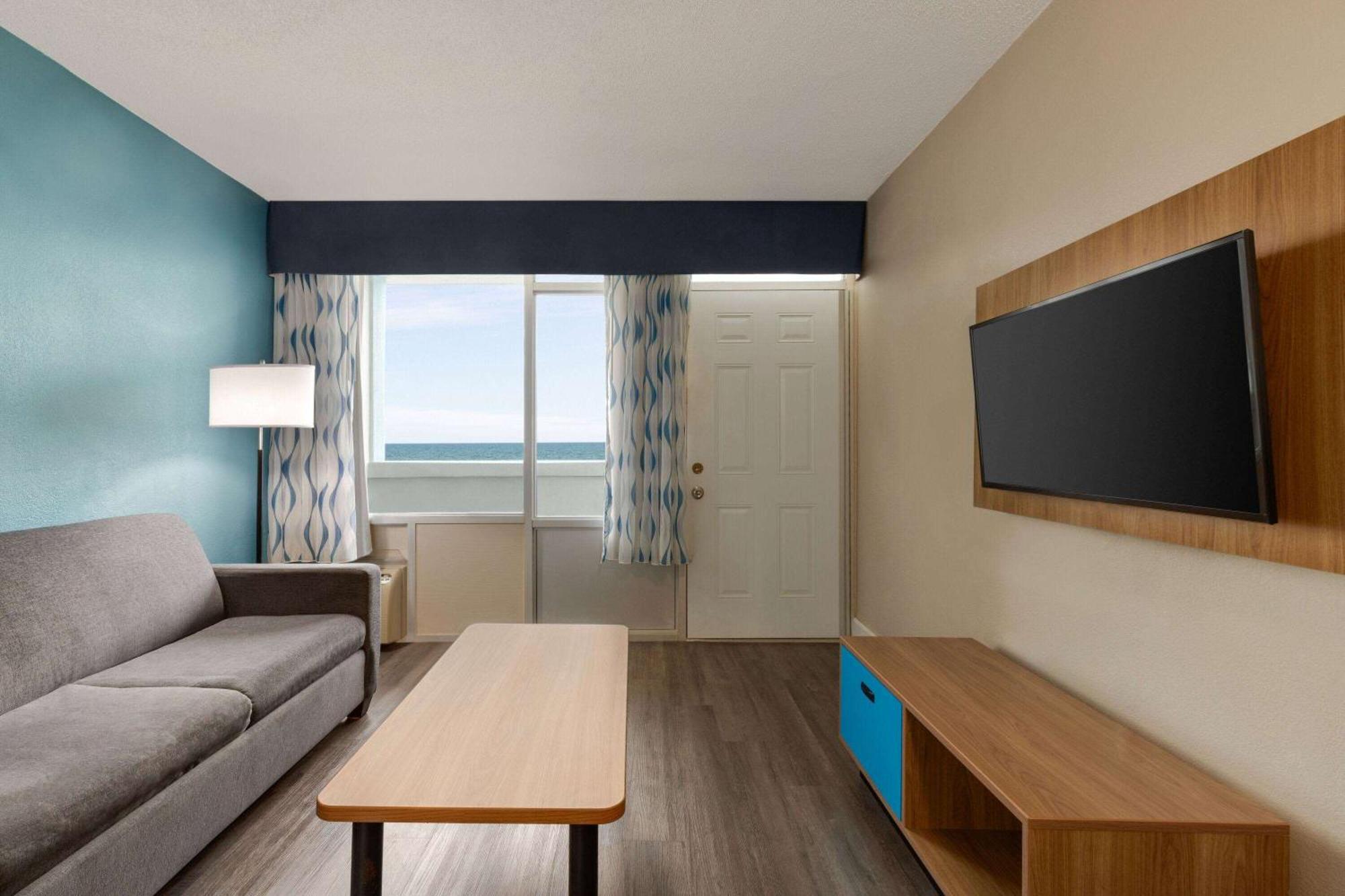 Days Inn By Wyndham Myrtle Beach-Beach Front Exteriér fotografie